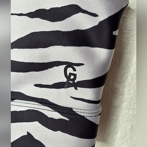 Good American Zebra print sports bra, black and silver - Picture 2 of 8